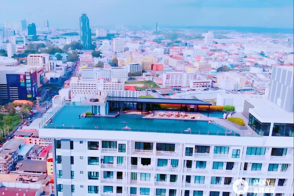 Sea View 2 Bed Room Condo @ Central Pattaja Kültér fotó