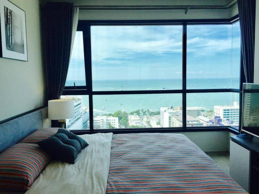 Sea View 2 Bed Room Condo @ Central Pattaja Kültér fotó